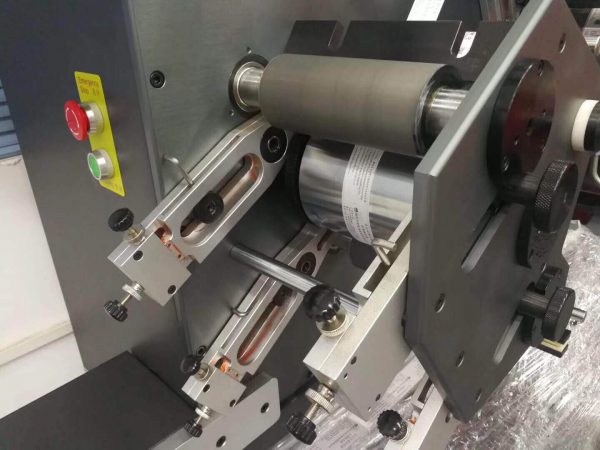 Máquina para Imprimir Etiquetas de Ropa